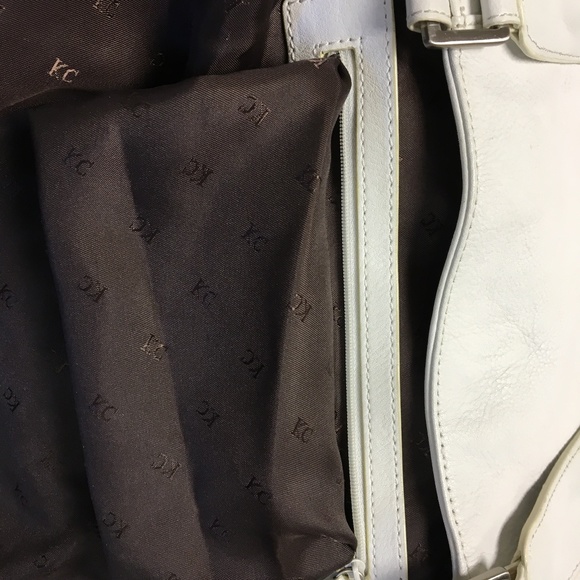 Kenneth Cole Large Shoulder Bag - Picture 6 of 7